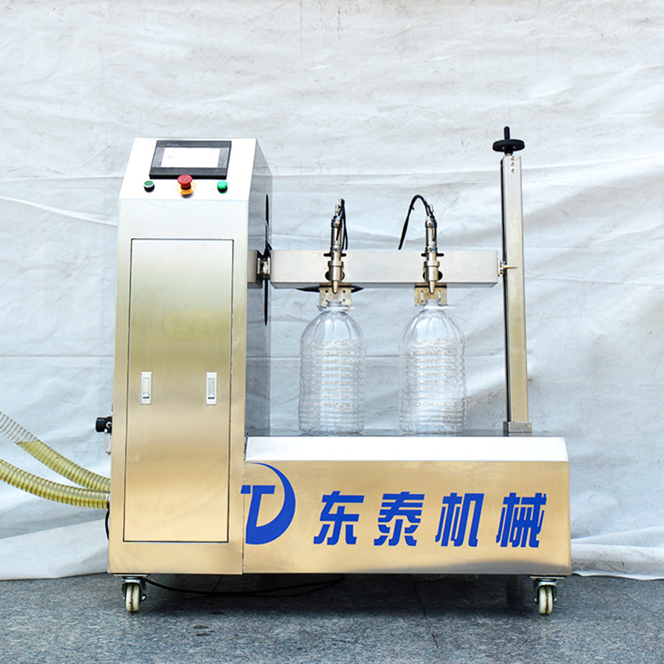 俱往矣，數(shù)風流人物，還看東泰半自動食用油灌裝機